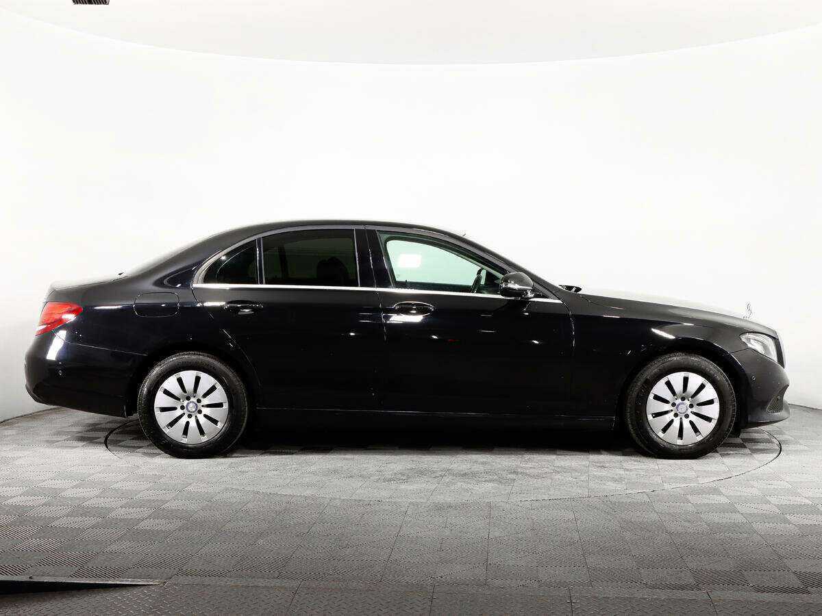 Купить Mercedes-Benz E-Класс с пробегом. Фото: #3