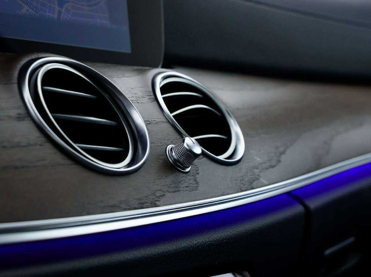 Купить Mercedes-Benz E-Класс с пробегом. Фото: #15