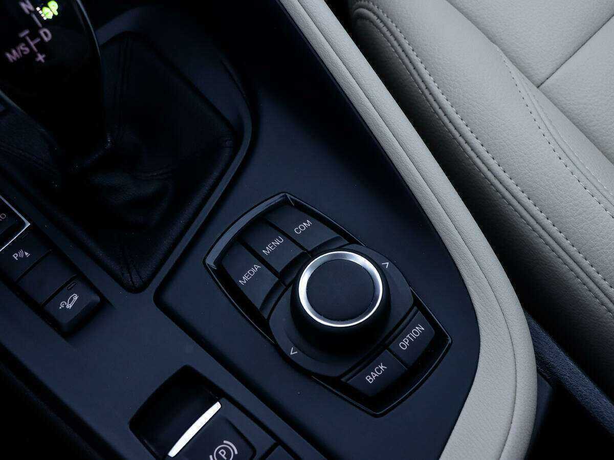Купить BMW X1 с пробегом. Фото: #12