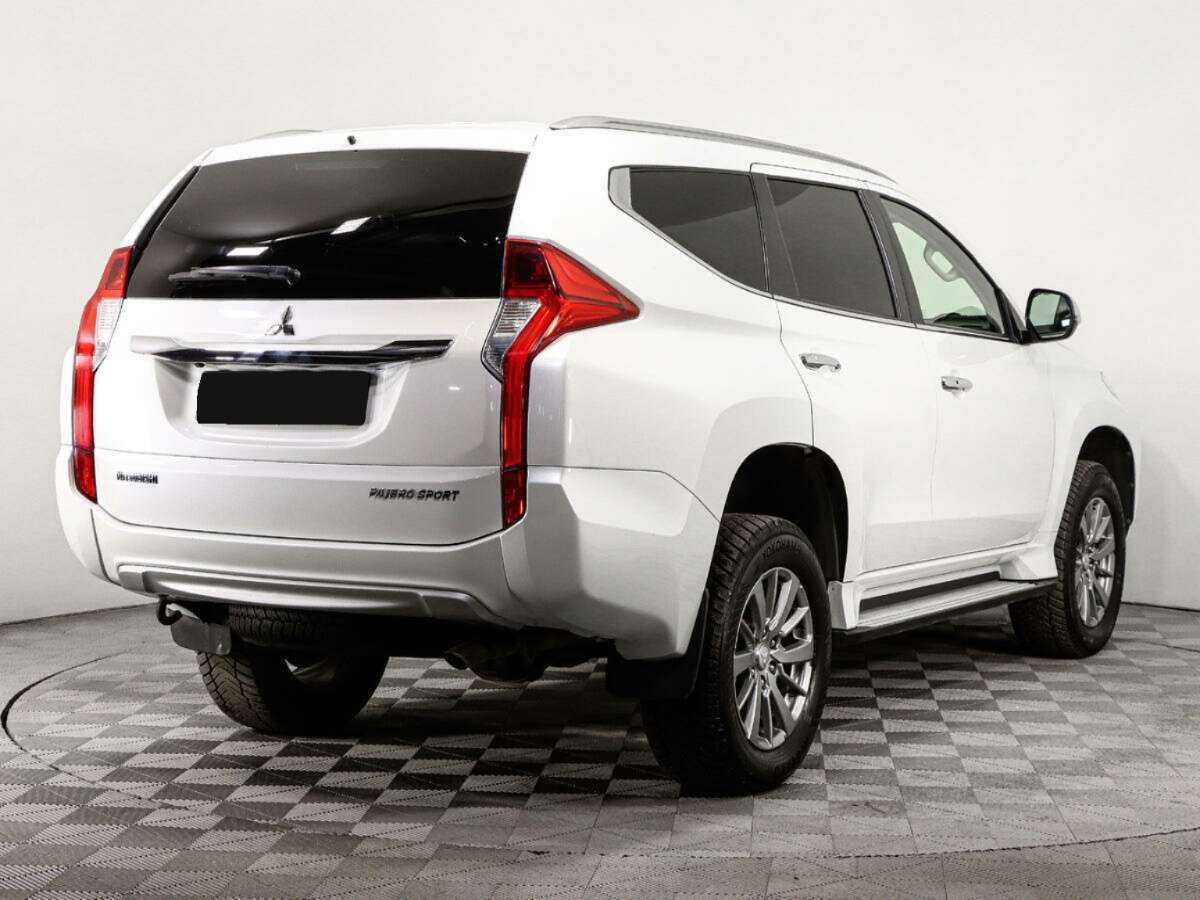 Купить Mitsubishi Pajero Sport с пробегом. Фото: #3