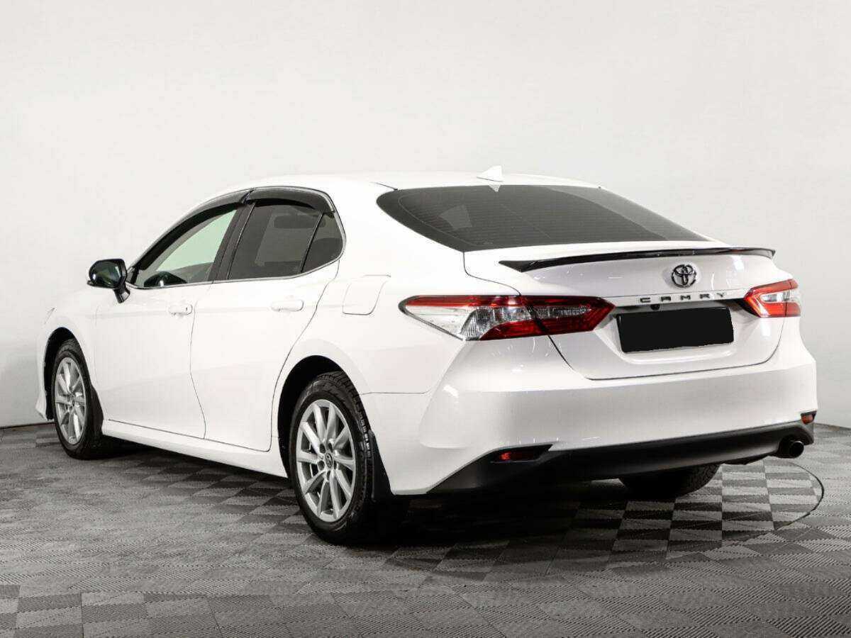 Купить Toyota Camry с пробегом. Фото: #5