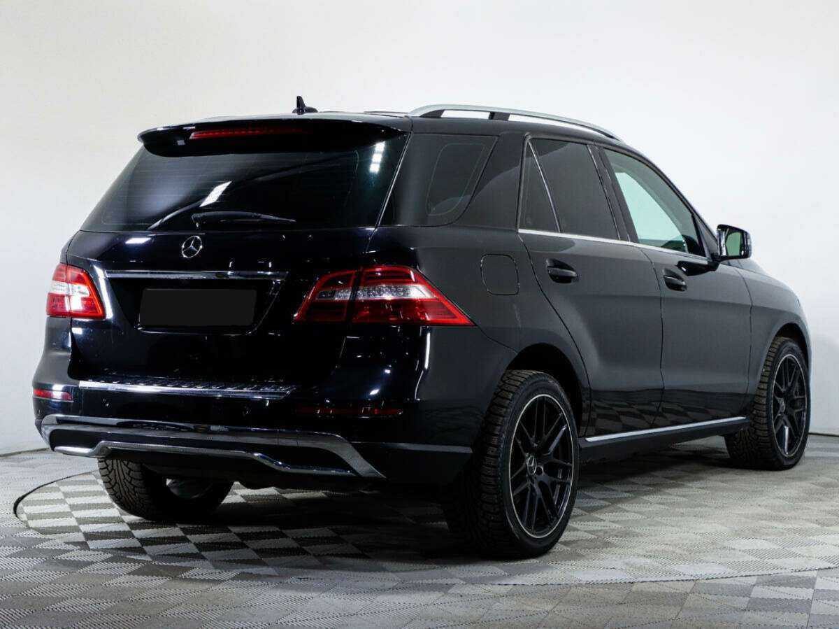 Купить Mercedes-Benz M-Класс с пробегом. Фото: #4