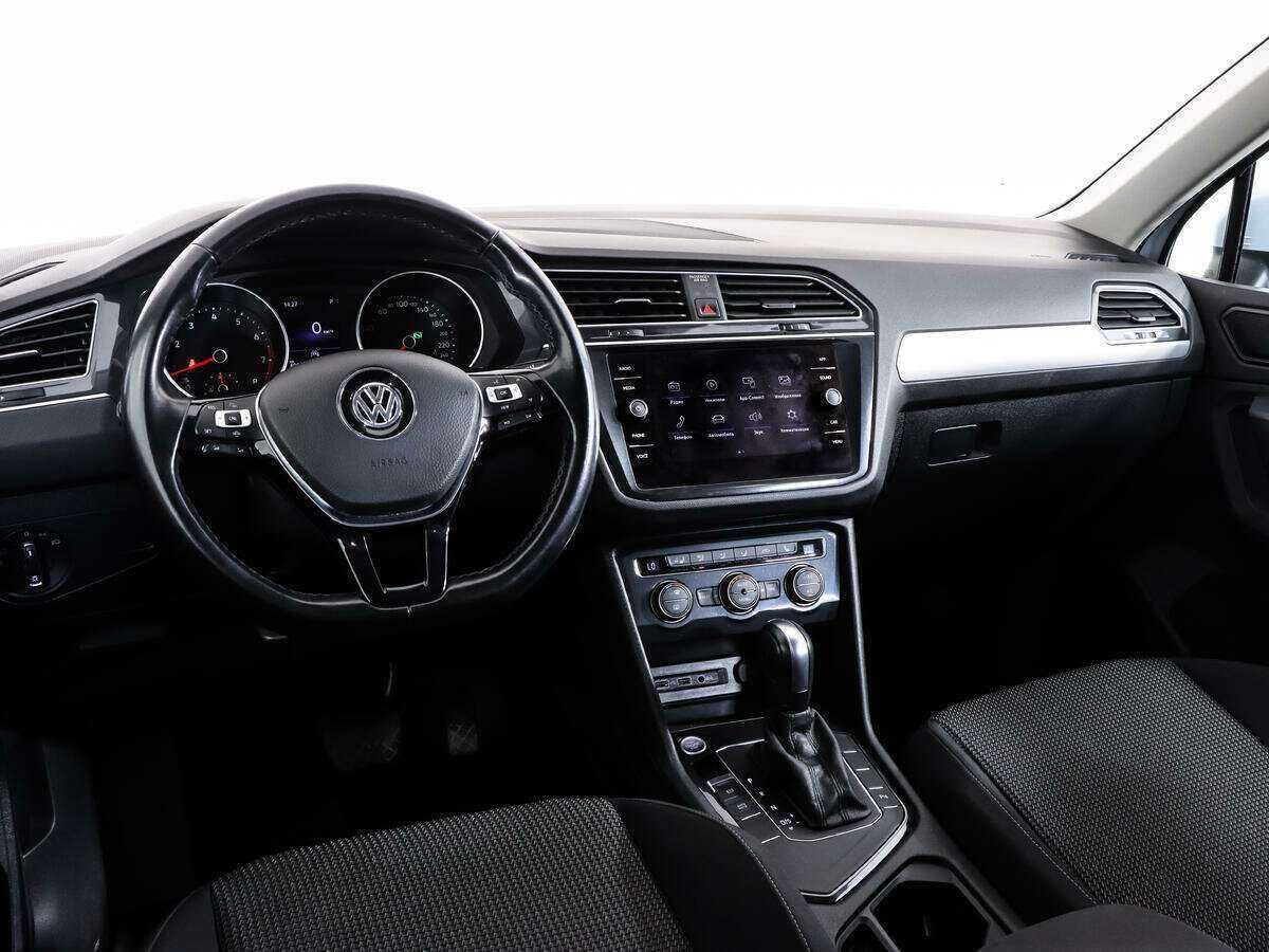 Купить Volkswagen Tiguan с пробегом. Фото: #10
