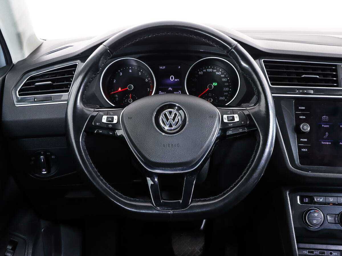 Купить Volkswagen Tiguan с пробегом. Фото: #11