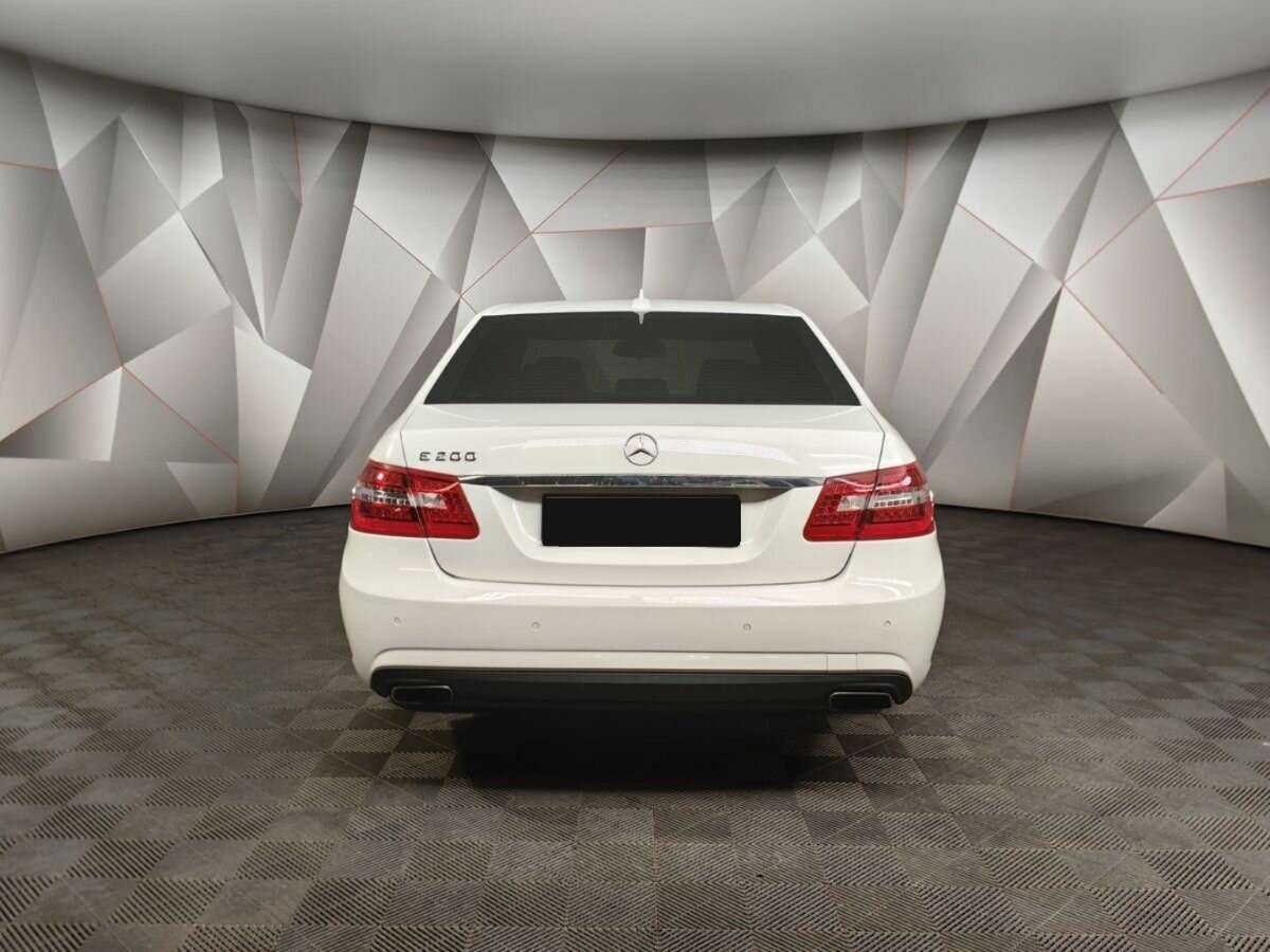 Купить Mercedes-Benz E-Класс с пробегом. Фото: #7