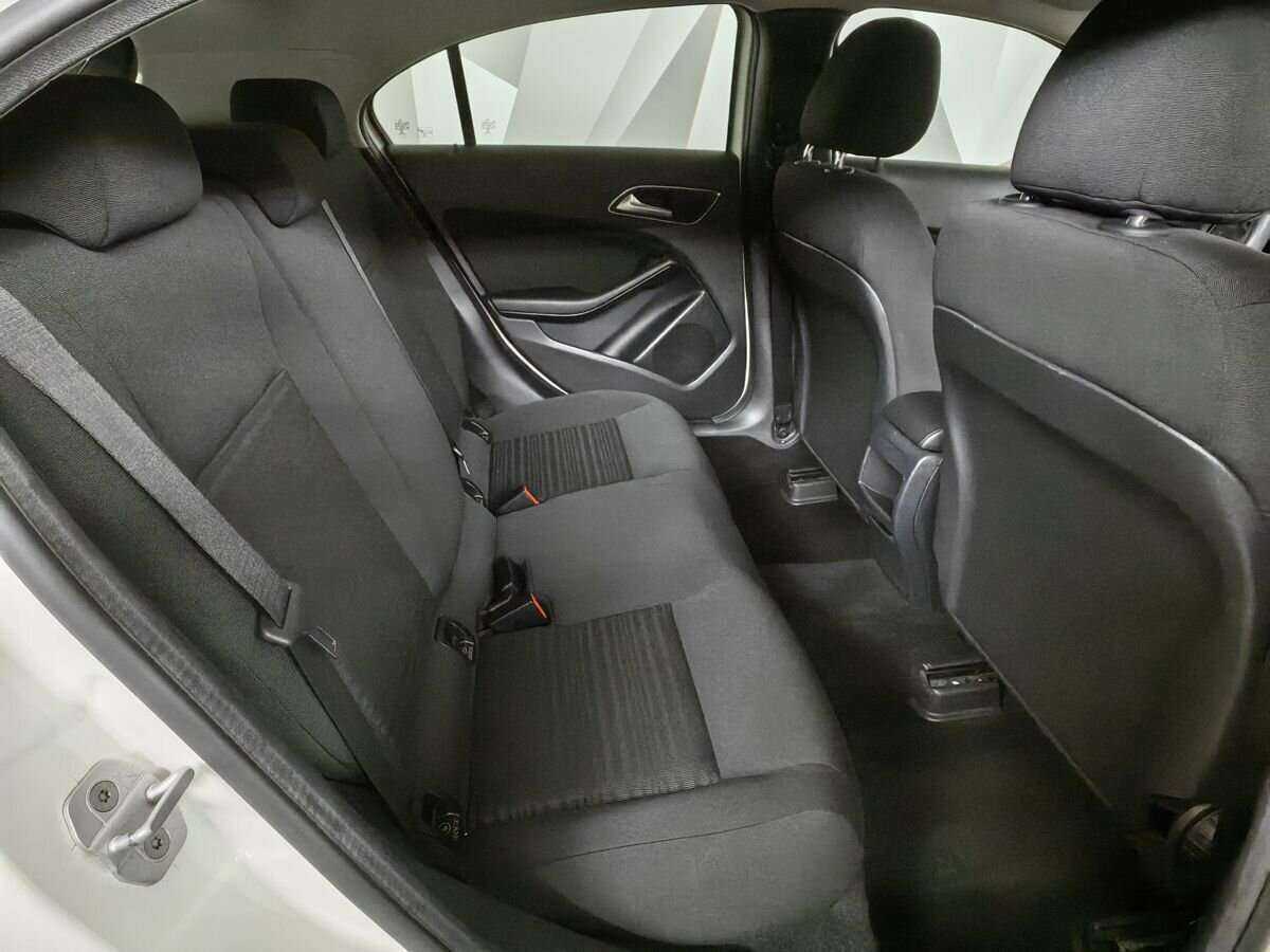 Купить Mercedes-Benz A-Класс с пробегом. Фото: #11