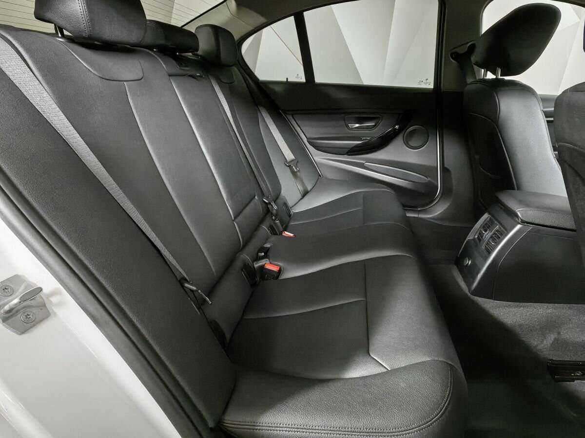 Купить BMW 3 серии с пробегом. Фото: #11