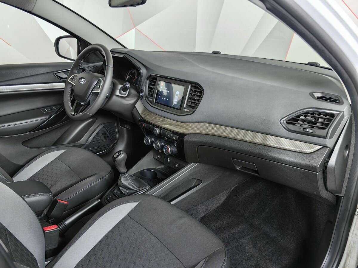 Купить Lada (ВАЗ) Vesta с пробегом. Фото: #8