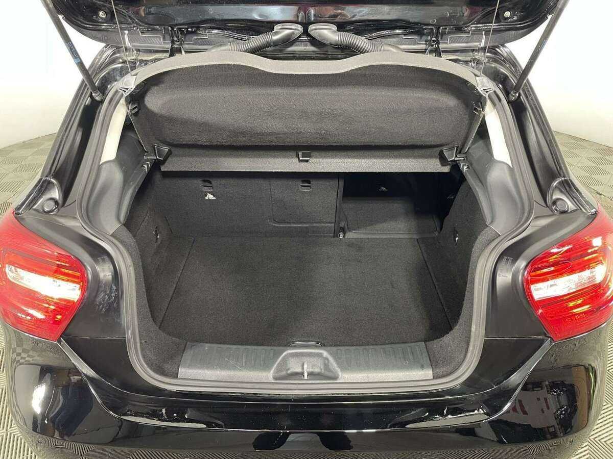 Купить Mercedes-Benz A-Класс с пробегом. Фото: #17