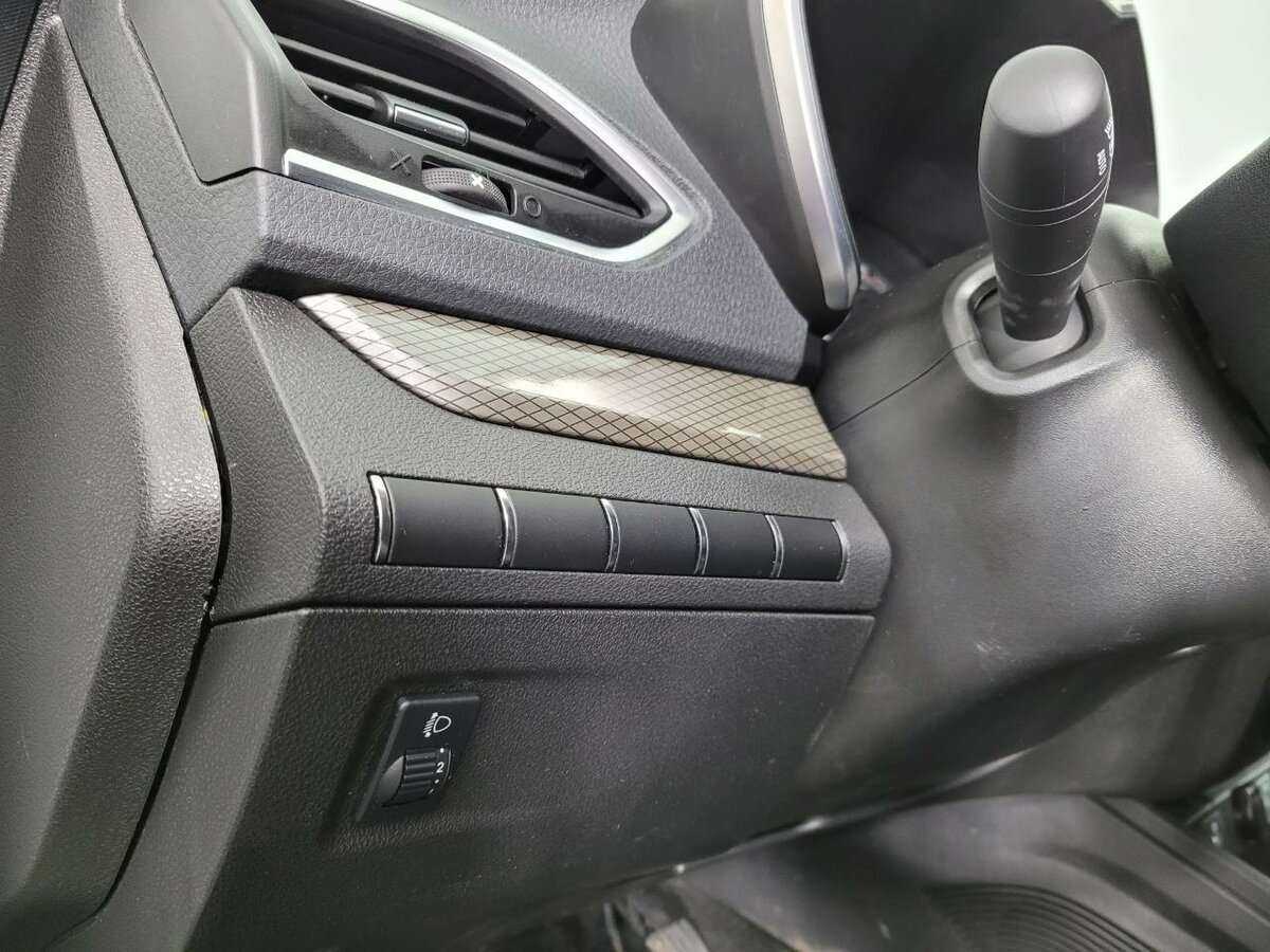 Купить Lada (ВАЗ) Vesta с пробегом. Фото: #8