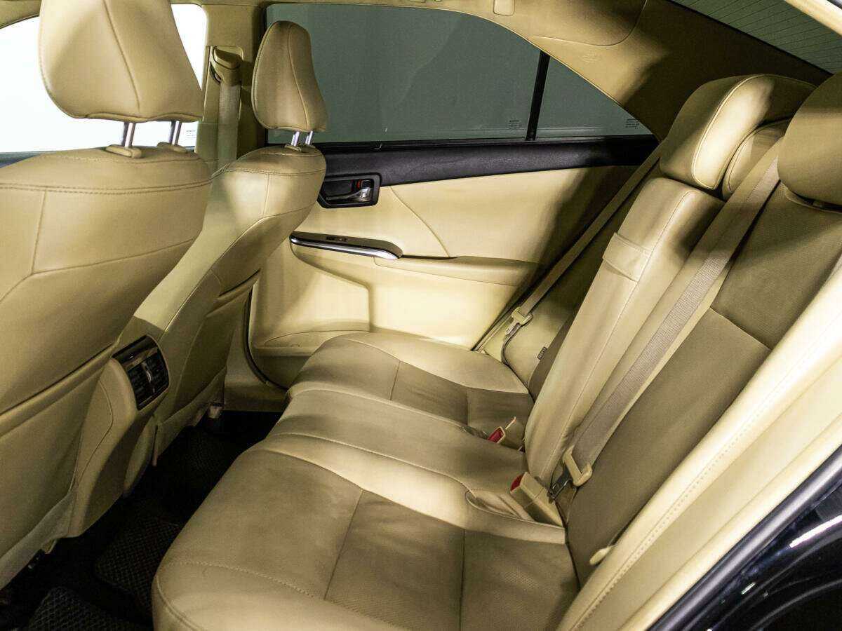 Купить Toyota Camry с пробегом. Фото: #9