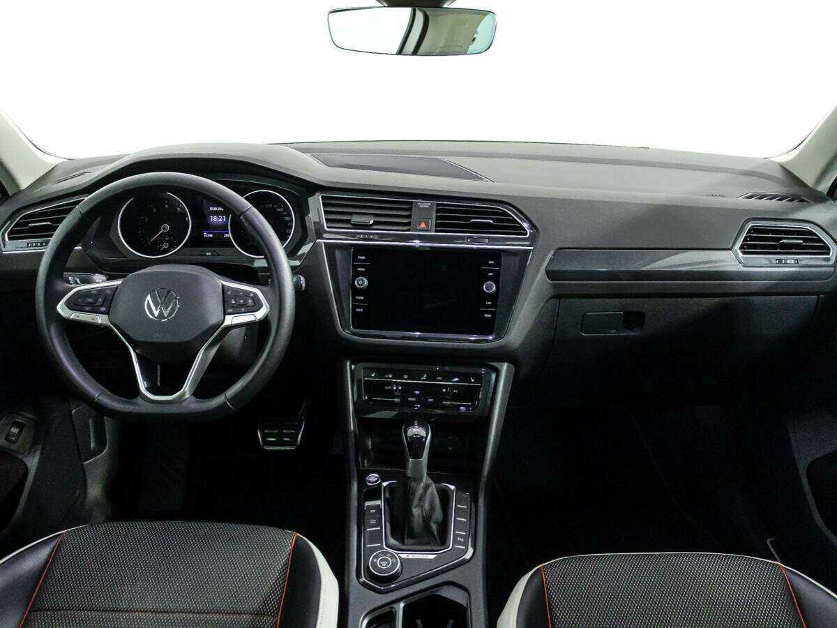 Купить Volkswagen Tiguan с пробегом. Фото: #12