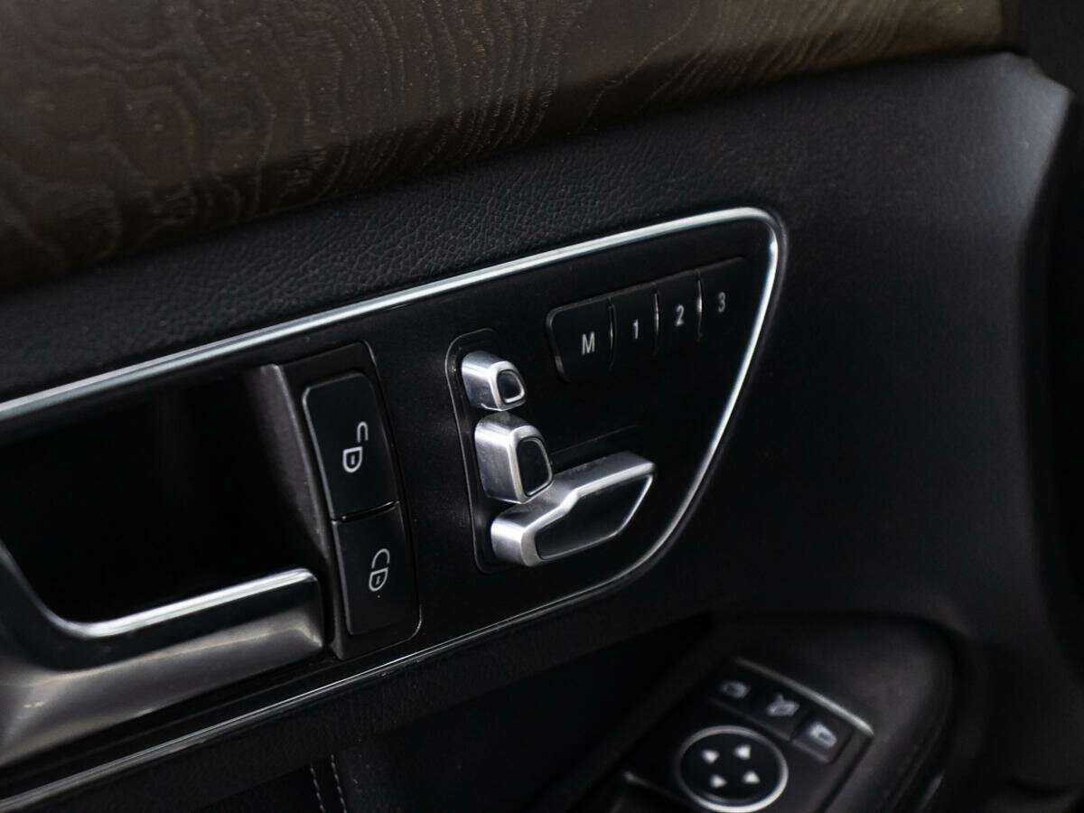 Купить Mercedes-Benz E-Класс с пробегом. Фото: #14