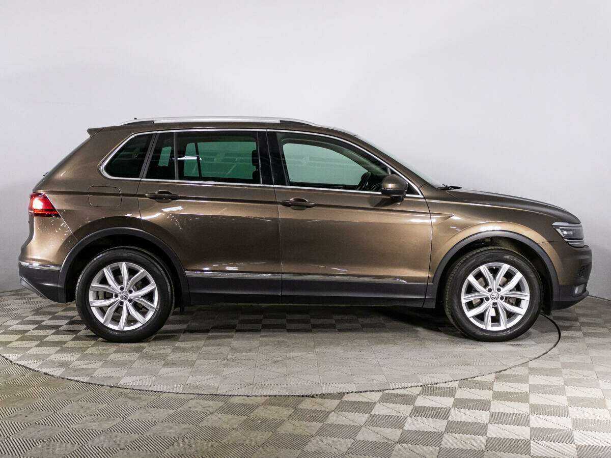 Купить Volkswagen Tiguan с пробегом. Фото: #3