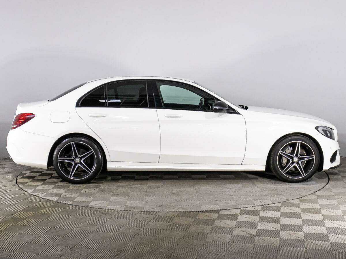 Купить Mercedes-Benz C-Класс с пробегом. Фото: #3