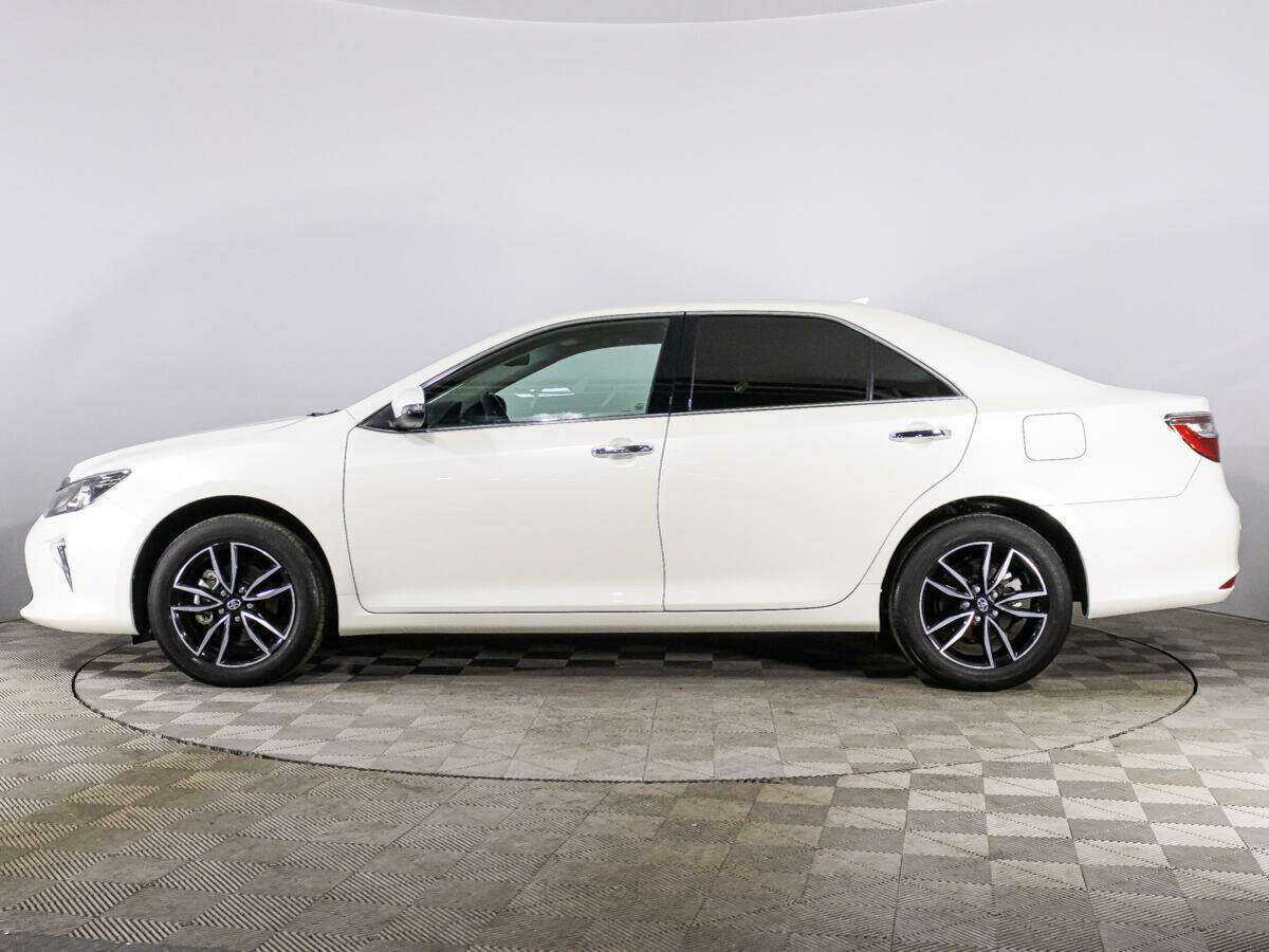 Купить Toyota Camry с пробегом. Фото: #7
