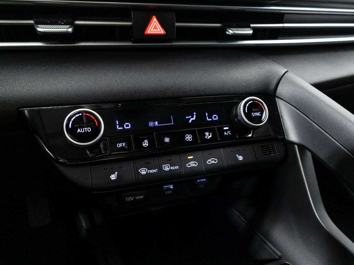 Купить Hyundai Elantra с пробегом. Фото: #16