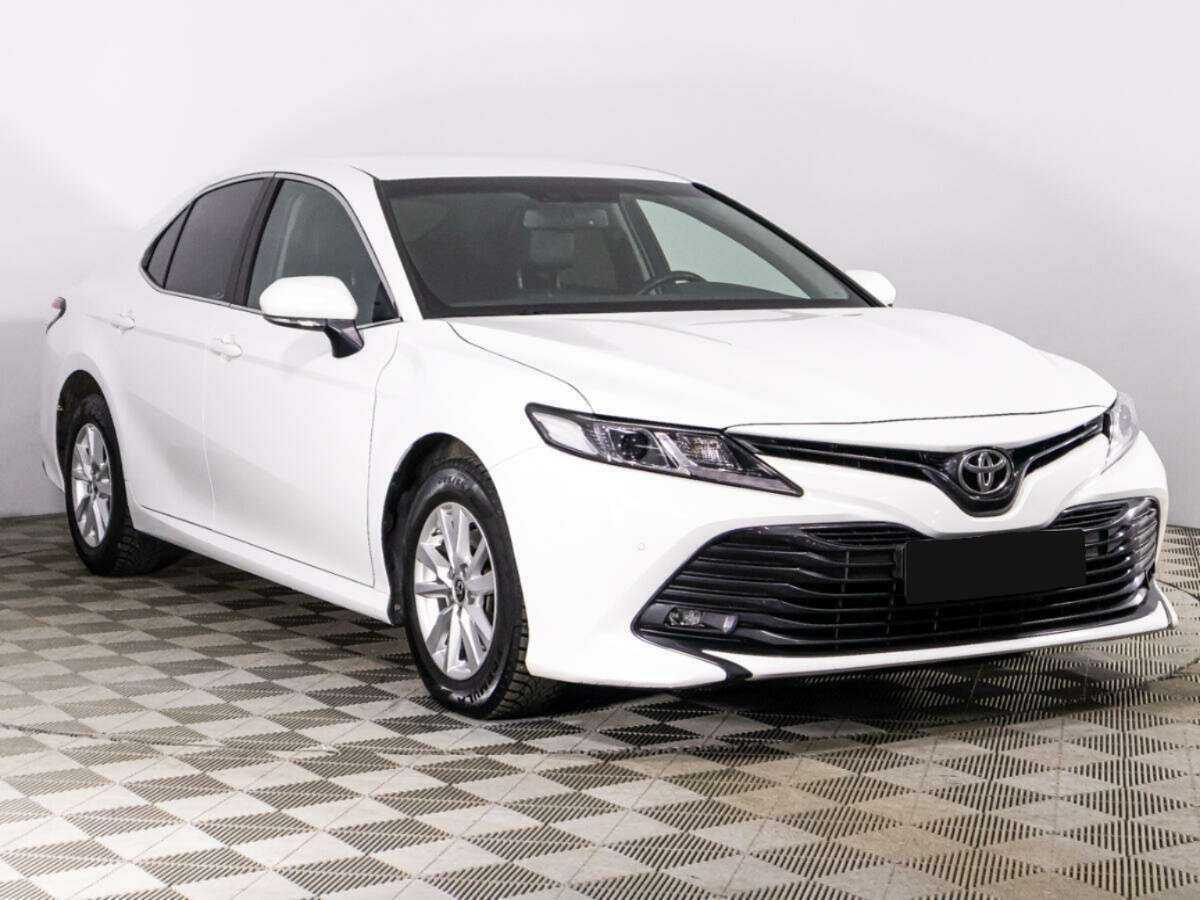 Купить Toyota Camry с пробегом. Фото: #2