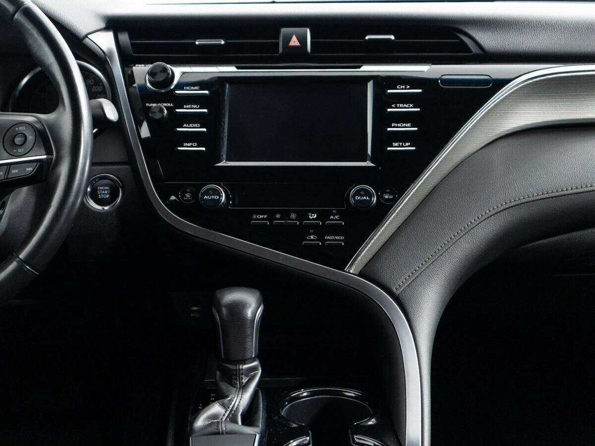 Купить Toyota Camry с пробегом. Фото: #13