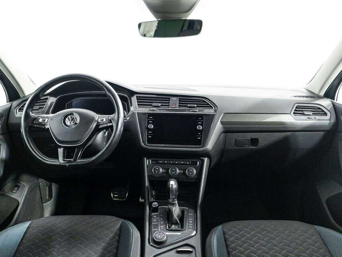 Купить Volkswagen Tiguan с пробегом. Фото: #12