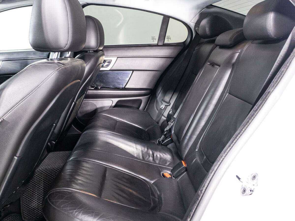 Купить Jaguar XF с пробегом. Фото: #9