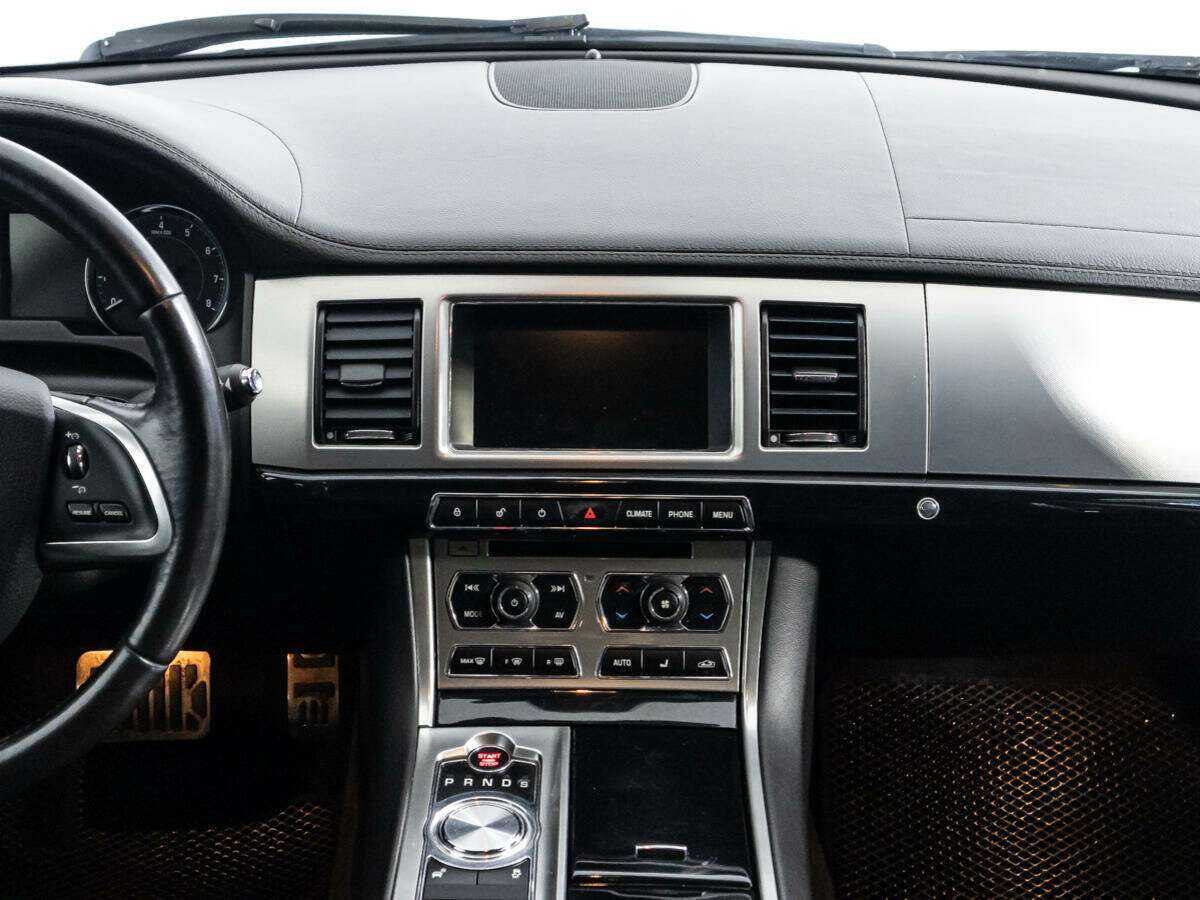 Купить Jaguar XF с пробегом. Фото: #13