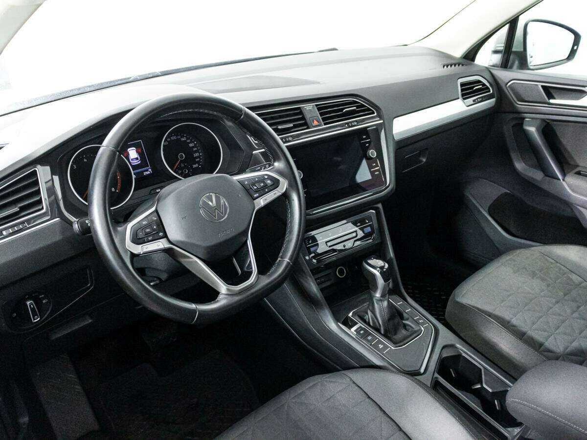 Купить Volkswagen Tiguan с пробегом. Фото: #10