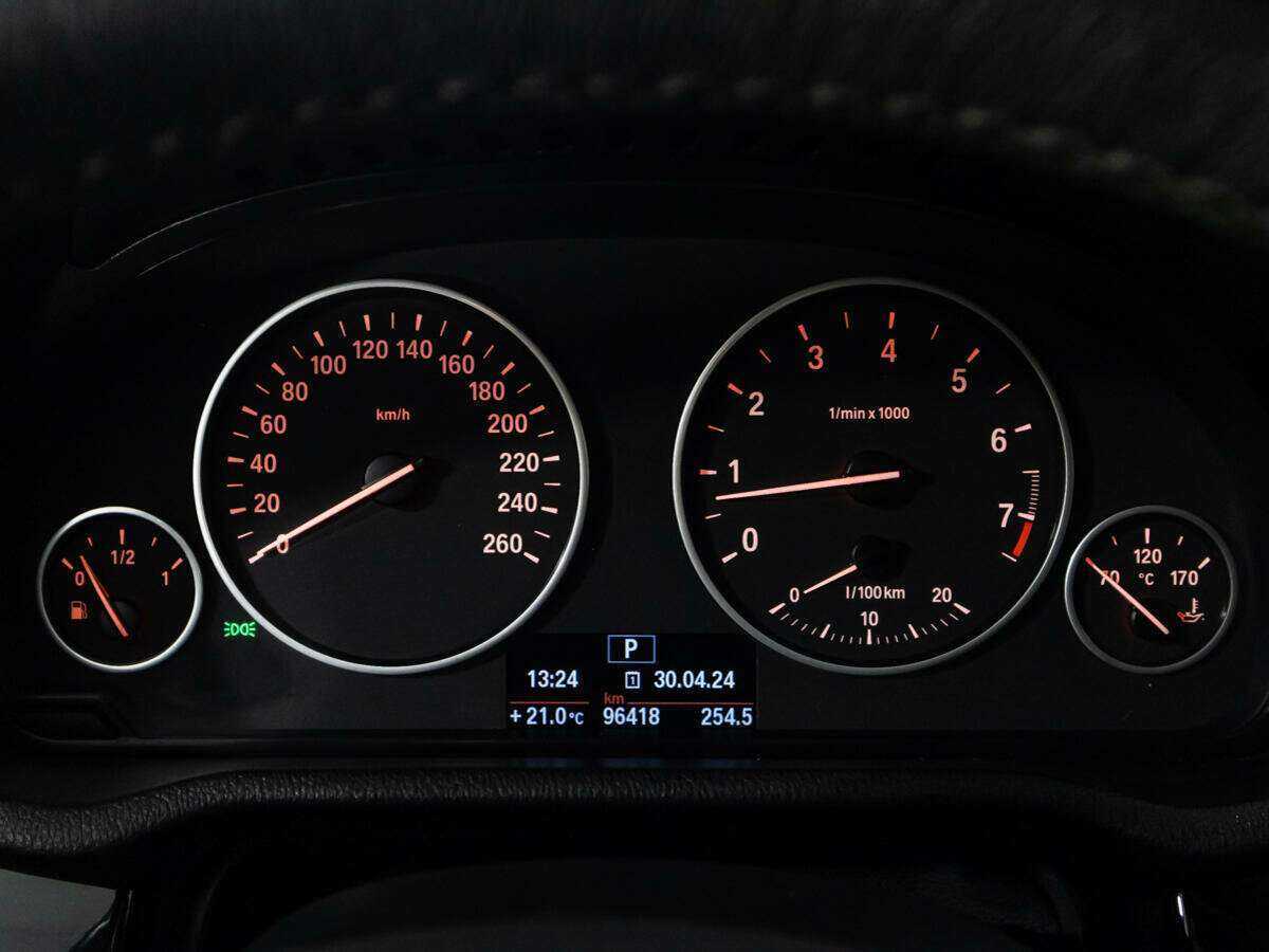 Купить BMW X3 с пробегом. Фото: #11