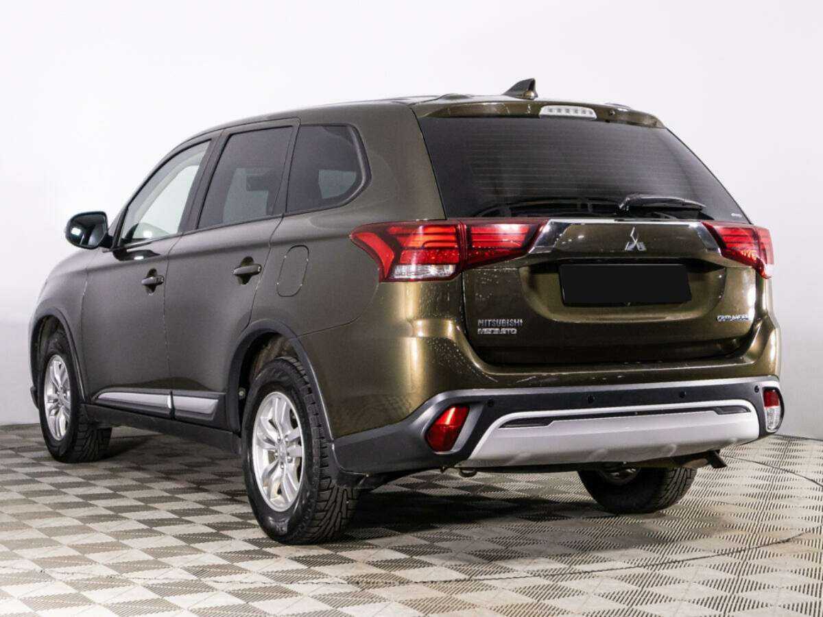 Купить Mitsubishi Outlander с пробегом. Фото: #6