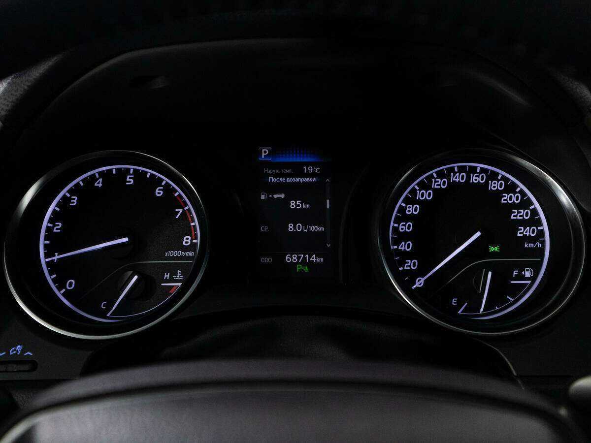 Купить Toyota Camry с пробегом. Фото: #11