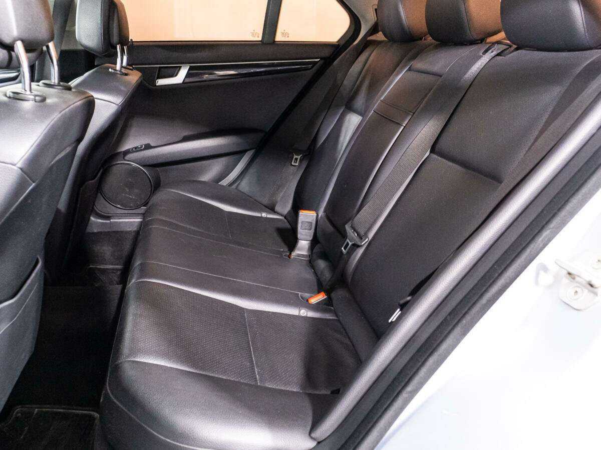 Купить Mercedes-Benz C-Класс с пробегом. Фото: #9