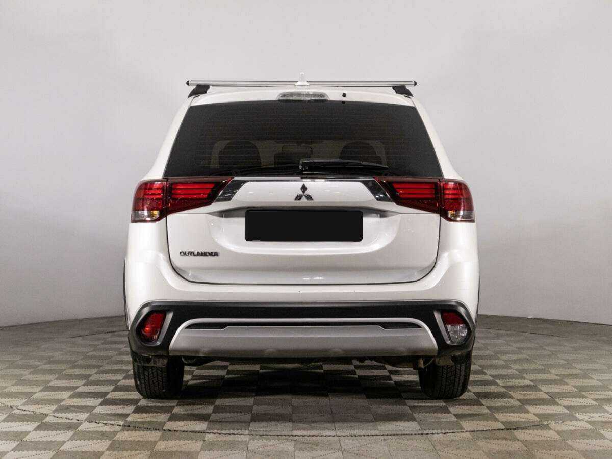 Купить Mitsubishi Outlander с пробегом. Фото: #5
