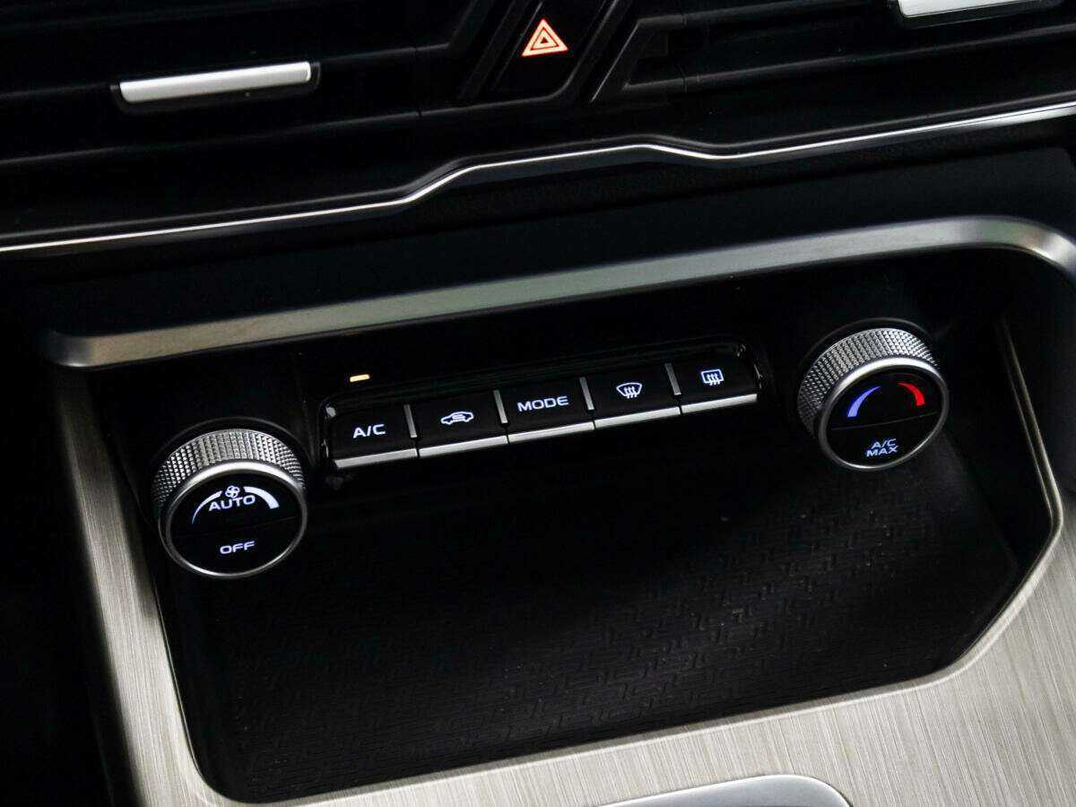 Купить Geely Coolray с пробегом. Фото: #17