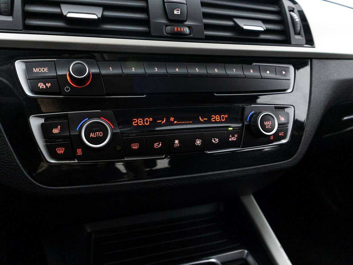 Купить BMW 1 серии с пробегом. Фото: #15