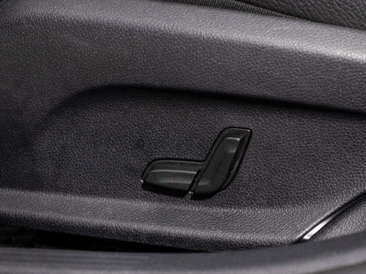 Купить Mercedes-Benz E-Класс с пробегом. Фото: #16