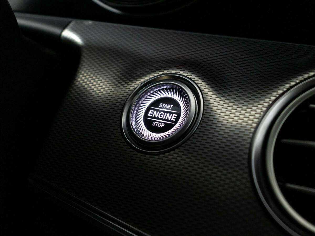 Купить Mercedes-Benz E-Класс с пробегом. Фото: #19