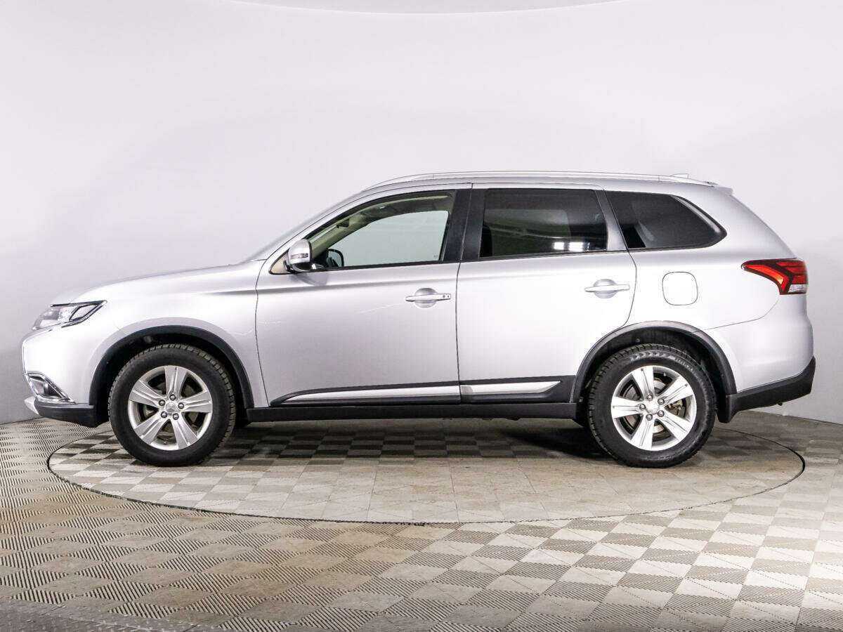 Купить Mitsubishi Outlander с пробегом. Фото: #7