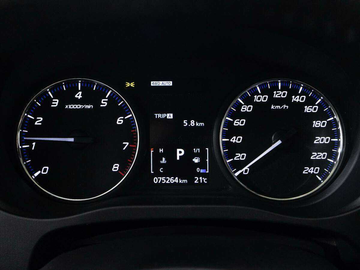 Купить Mitsubishi Outlander с пробегом. Фото: #11