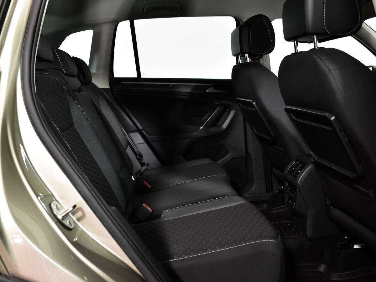 Купить Volkswagen Tiguan с пробегом. Фото: #8