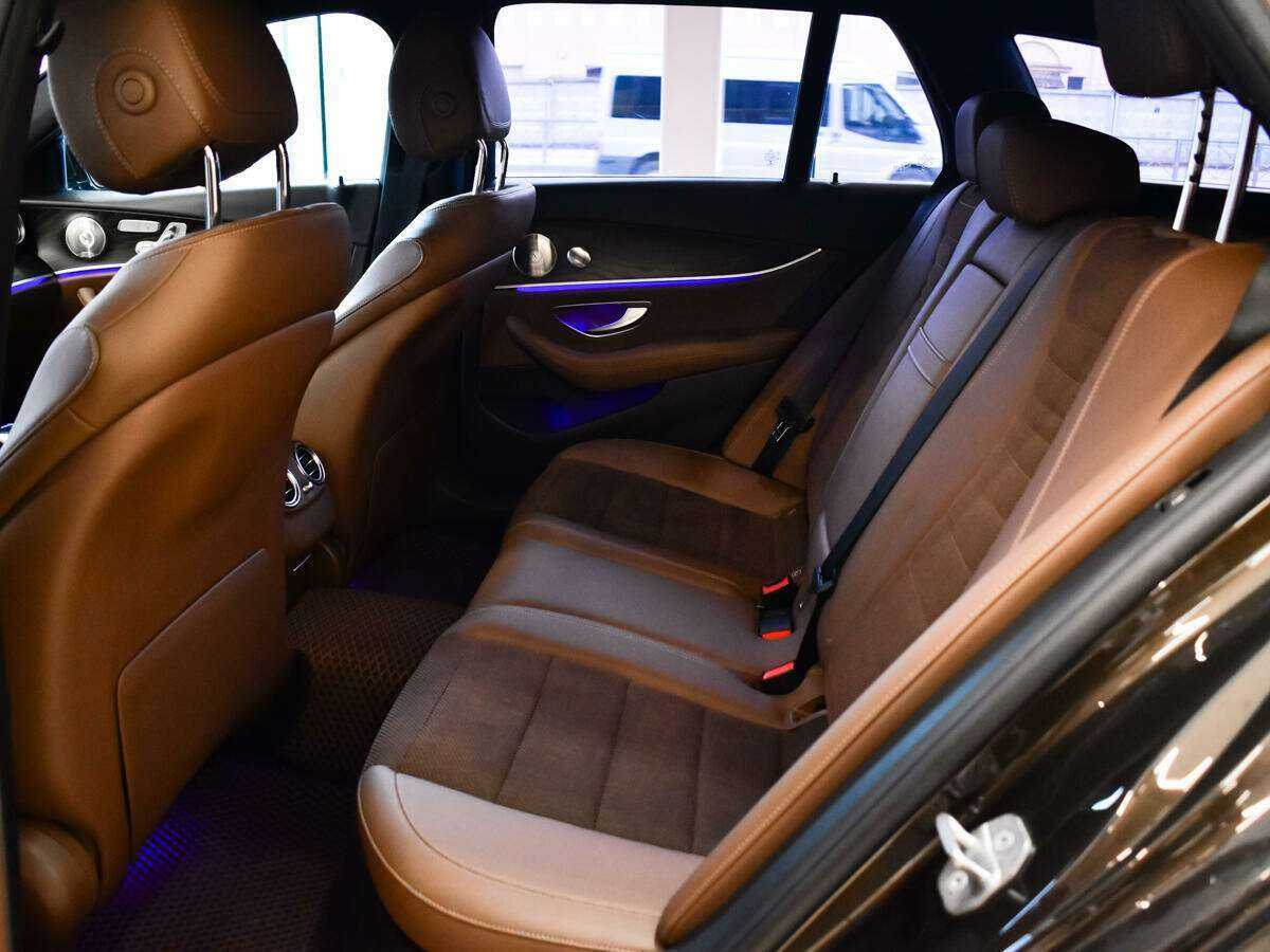 Купить Mercedes-Benz E-Класс с пробегом. Фото: #6