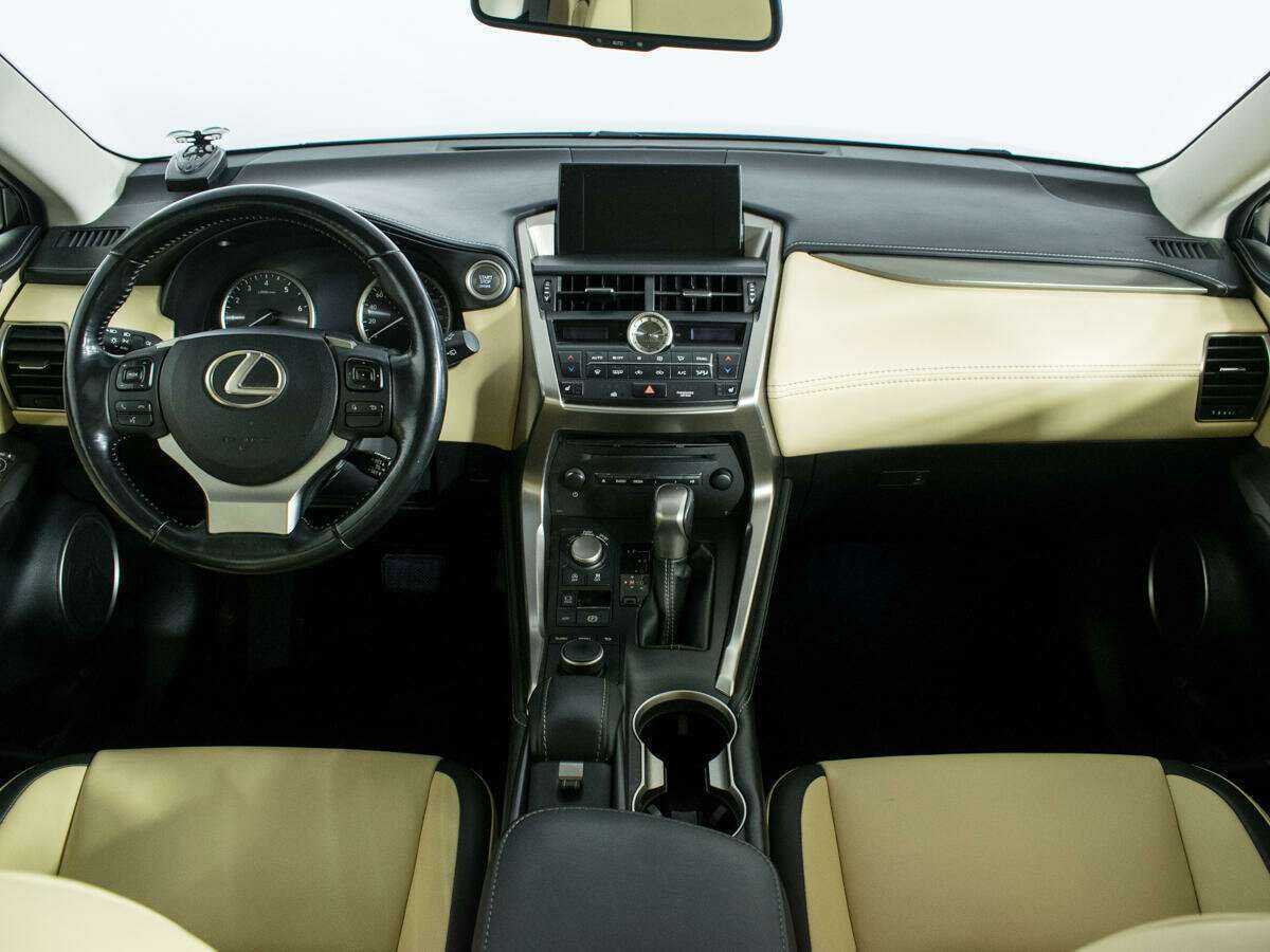 Купить Lexus NX с пробегом. Фото: #11