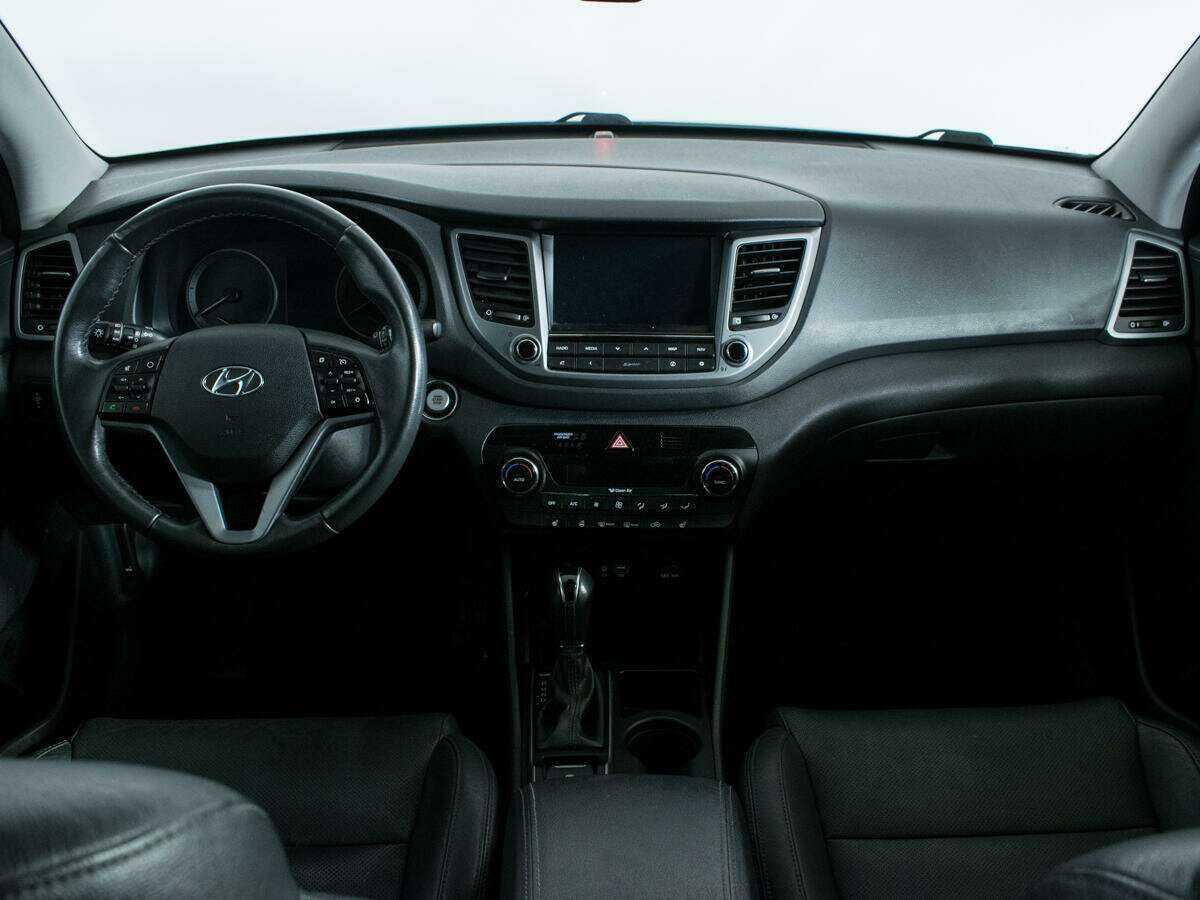 Купить Hyundai Tucson с пробегом. Фото: #11