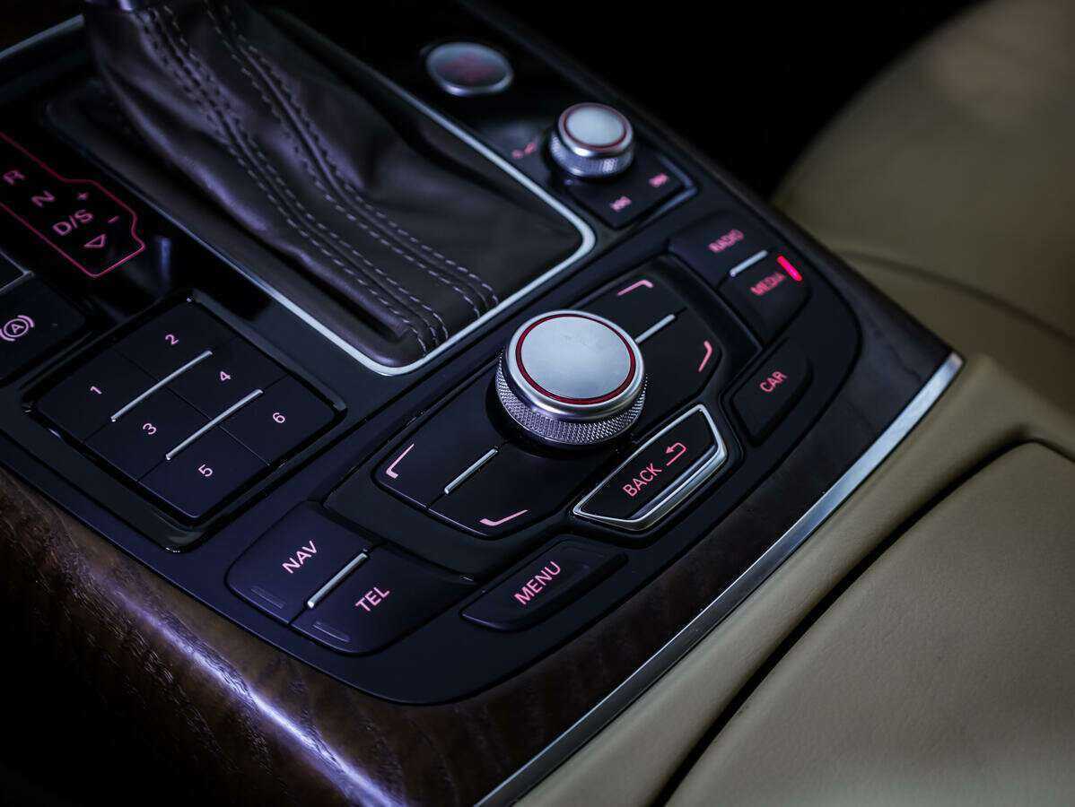 Купить Audi A6 с пробегом. Фото: #15