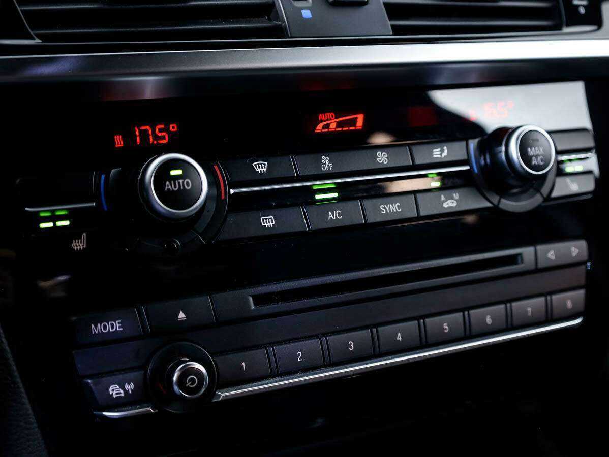 Купить BMW X3 с пробегом. Фото: #14