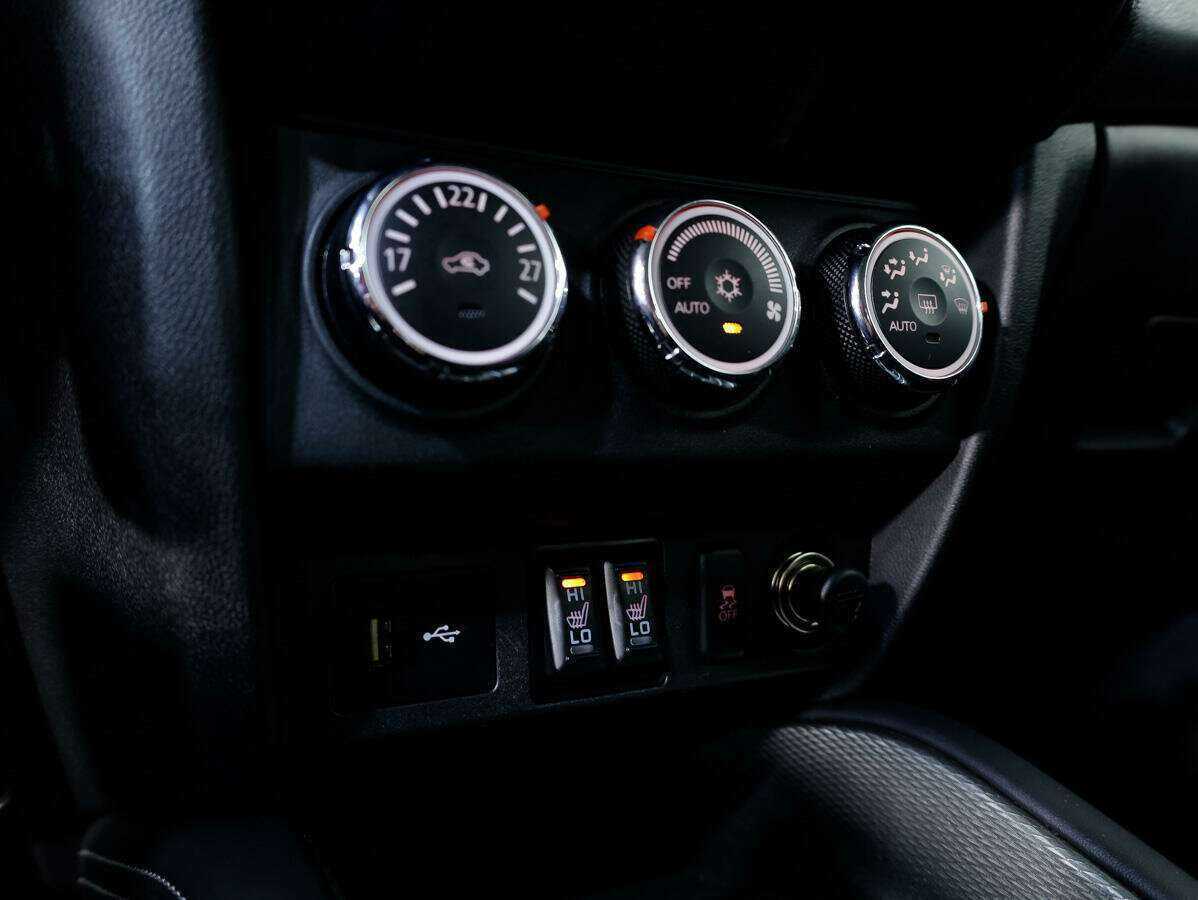 Купить Mitsubishi ASX с пробегом. Фото: #14