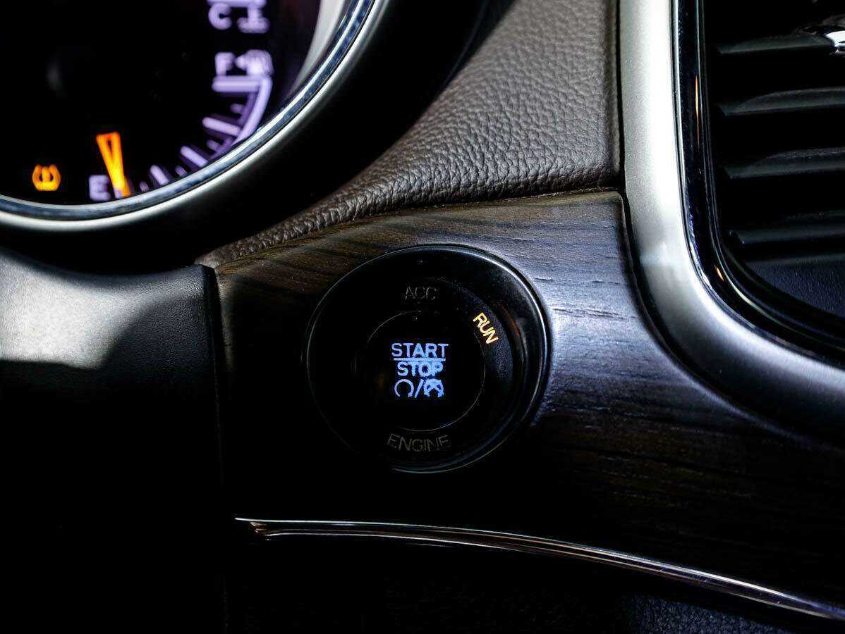 Купить Jeep Grand Cherokee с пробегом. Фото: #17
