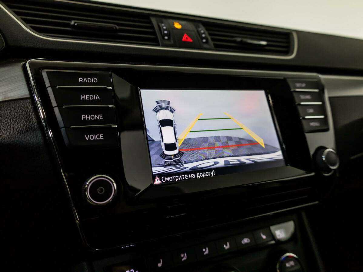 Купить Skoda Superb с пробегом. Фото: #12