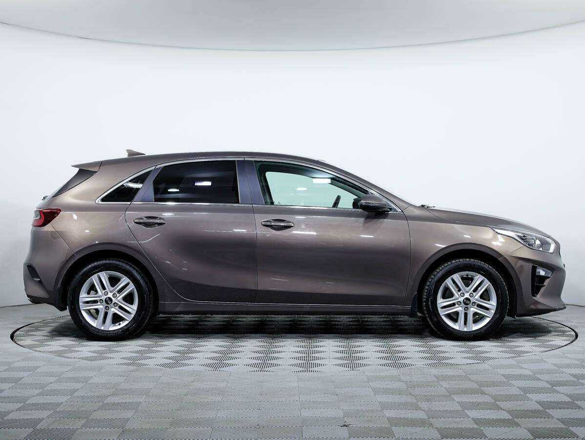 Купить Kia Ceed с пробегом. Фото: #2