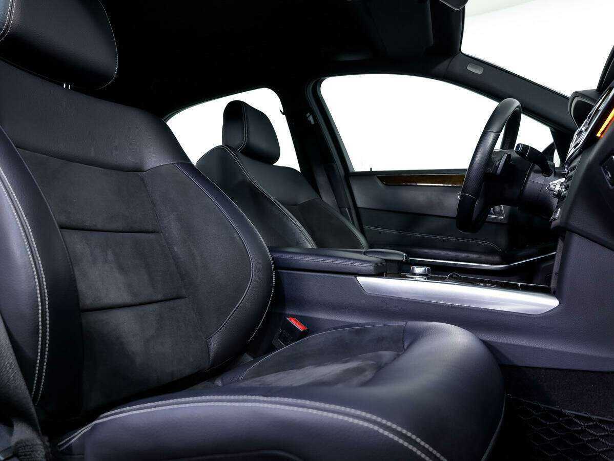 Купить Mercedes-Benz E-Класс с пробегом. Фото: #11