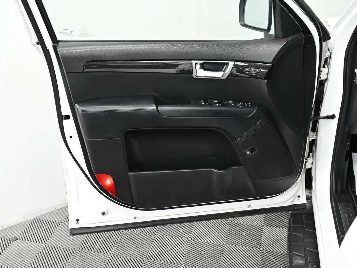 Купить Kia Mohave с пробегом. Фото: #10